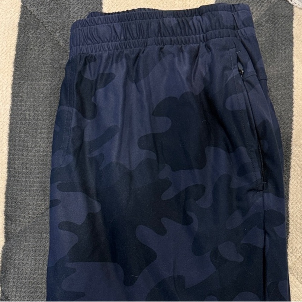 RHONE Joggers